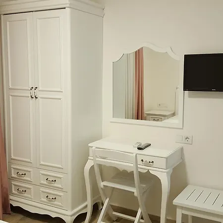 Allegria Butik Cesme